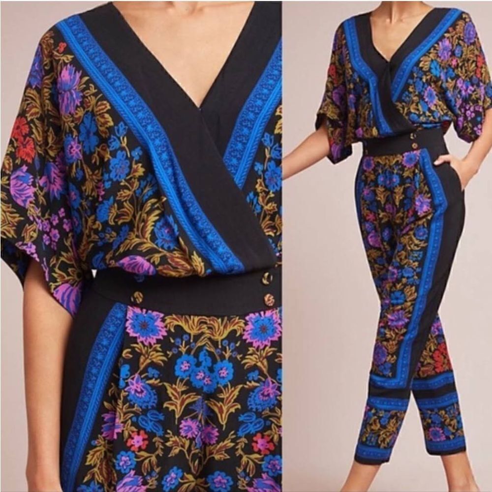 Anthropologie - Floral Jumpsuit by Ett Twa Size 0
Short Sleeve Black and Blue